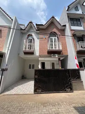 Disewakan Rumah American Modern  Full Furnish Di  Ikan - Ikan  Malang