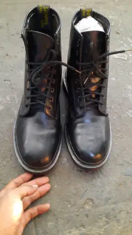 Dr. Martens 1460 ori England size 9(43)