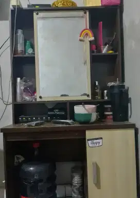 MEJA RIAS  KONDISI MASIH OKE