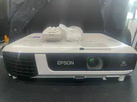 Dijual Proyektor EPSON EB-W51