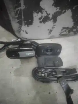 Wabcam logitech c170 & b525 normal tak all only