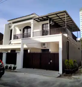 DIJUAL RUMAH TINGKAT 2