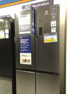 Kredit Kulkas Electrolux MultiDoor 461L