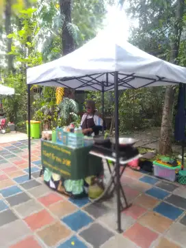 Tenda Lipat 2m x 2m
