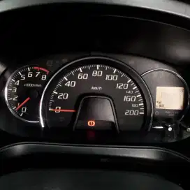 Daihatsu Ayla tahun 2014 tipe x