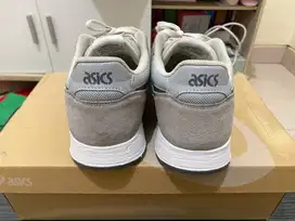 Sepatu Asics Lyte Classic Unisex Grey 27,5 cm US 9,5 EU 43,5 Nego