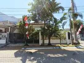 Rumah Strategis, Dijual Cepat