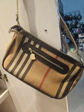 Tas preloved kondisi lumayan mulus