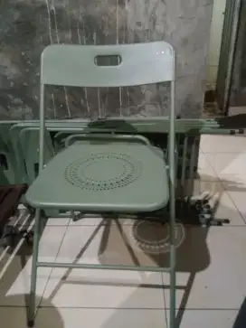 kursi lipat besi mulus