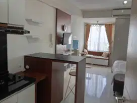 DISEWAKAN APARTEMEN STUDIO EKLUSIF ATAS MALL BASSURA