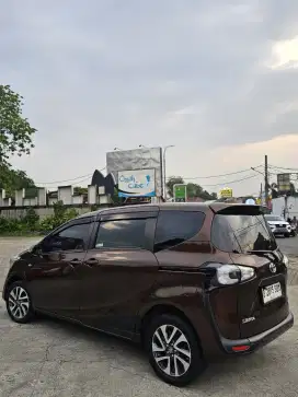 Toyota Sienta V Matic Pajak On