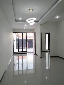 JUAL RUMAH MINIMALIS SEMAMPIR DEKAT MERR BARU GRESS SIAP HUNI