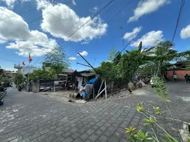Tanah hook strategis 190m2 lebar 22mtr dekat raya  gn mas dkt seminyak