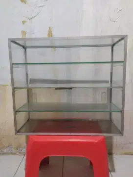 Etalase layak pakai