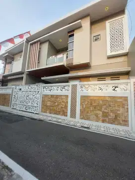 Rumah Mewah Modern dekat Paragon Mall Solo.