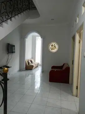 JUAL CEPAT RUMAH NYAMAN KELAPA GADING CIPTA RESIDENCE 2 LANTAI TIEN
