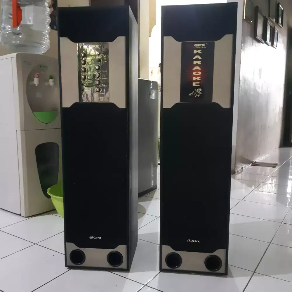 Dijual speaker aktif karaoke GPX 8 bluetooth, tinggi 1 mtr, NET