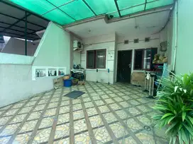 JUAL CEPAT RUMAH + KOST 2 1/2 LANTAI KELAPA MOLEK TIEN