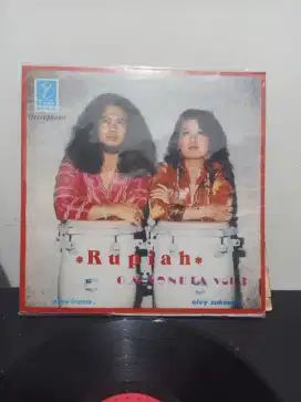 Piringan Hitam Oma Irama, Elvy Sukaesih
