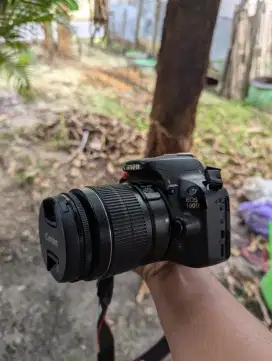 Kamera Canon 100D Layar Sentuh