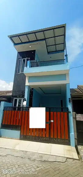 Rumah 2 Lt Ada Carport 15 Mnt ke RS Hermina Mekarsari Siap KPR J-22696