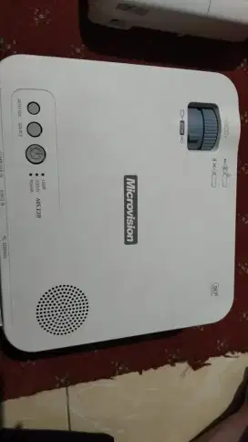 Proyektor microvision bekas