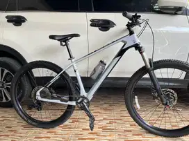 SEPEDA MTB POLYGON SYNCLINE C2