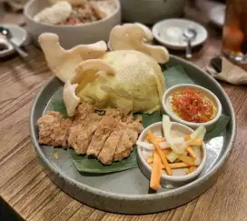 Butuh tenaga tambahan karyawati untuk posisi kasir & waiters cafe