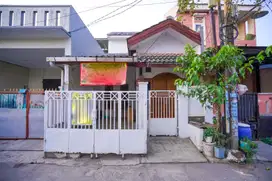 Rumah DP Ringan Dekat RS Taman Harapan Baru 2 Lt Harga Nego J-23872