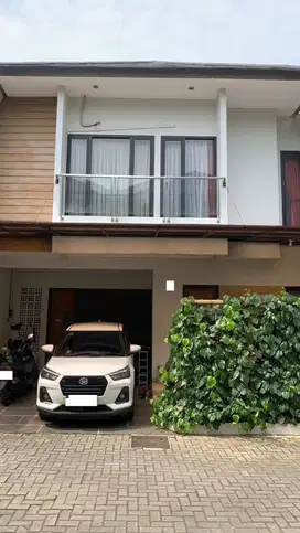 Rumah Seken Terawat 5 Menit ke RSUD Kramat Jati Dibantu KPR J-27277
