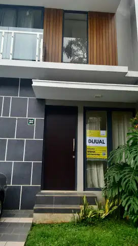 Rumah Cantik 2 Lt Siap Huni dekat AEON BSD