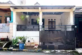 Rumah Seken di Depok Dekat Sekolah dan Faskes 1 Lt Siap Huni J-21773