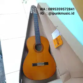 Yamaha C40 Original Gitar Klasik Nilon bonus Senar baru