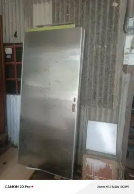 PINTU STENLIS BEKAS UKURAN 90 X 200