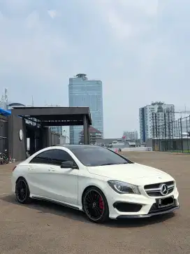 Mercedes Benz CLA45 2015 / Full Spec / Recaro Edition / RARE