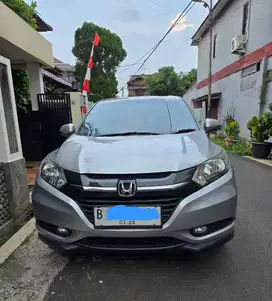 Jual Honda HRV 1,5 Type E Automatic tahun 2017 Warna Silver Metalik