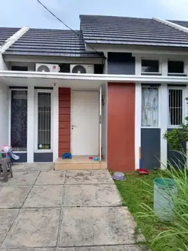 Rumah 5 Mnt ke Stasiun Parung Panjang Hadap Selatan Siap KPR J-28706