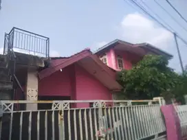 Rumah 2 Lt SHM 5 Kamar Tidur Bisa Nego 10 Mnt ke Lippo Plaza Kramat Ja
