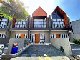 Rumah Carport Luas Hadap Timur 10 Mnt ke Gerbang Tol Limo Utama J-2143
