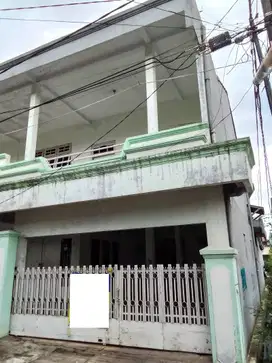 Rumah 7 Kamar Tidur Strategis 15 Mnt ke Grand Galaxy Park J-28898