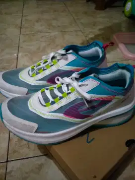 Jual santuy sepatu 910 ori