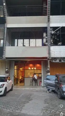 Disewakan Ruko ex cafe jl Sumatra 1lantai Termurah di pusat kota.