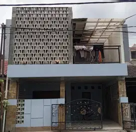 Rumah LB 150 SHM Bisa KPR dekat  Metropolitan Mall Bekasi J-30327