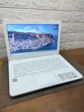 Asus X441U intel Core i3 Gen-7 (8/256gb) Putih Bening NORMAL