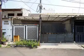 Rumah Hadap Utara LB 160 Strategis 10 menit ke Lippo Mall Puri J-25349