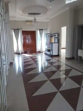 Dijual Cepat Rumah di Manyar, Cocok Untuk Usaha, Surabaya