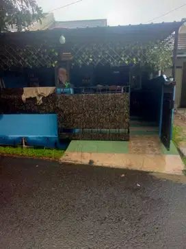 Jual Rumah Strategis 5 Menit ke Terminal Cileungsi Hadap Utara J-29213