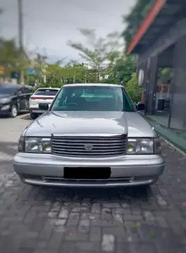 Toyota crown super salon
2.0 m/t