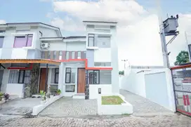 Rumah Strategis 10 Mnt ke RS Mustika Medika 2 Lt Semi Furnish J-28062