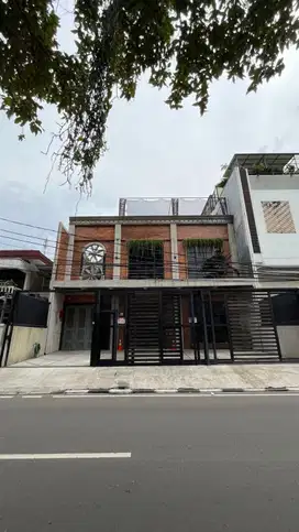 Rumah Tanah Luas 8 Mnt ke Stasiun MRT Setiabudi Astra Siap KPR J-31291